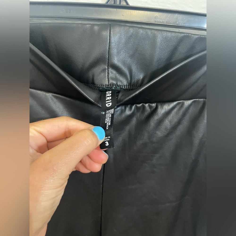 Torrid - Picture 3 of 3